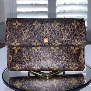 Vintage Louis Vuitton Large Passport Wallet